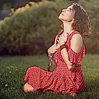 Spiritüel Dünyanın İçinde Kaybolmadan